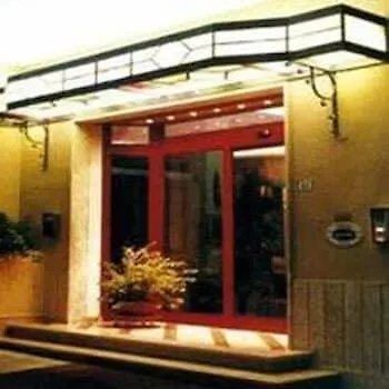 Tonfoni Hotel 3*